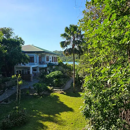 Edgewater Dive & Spa Resort Puerto Galera Exterior photo