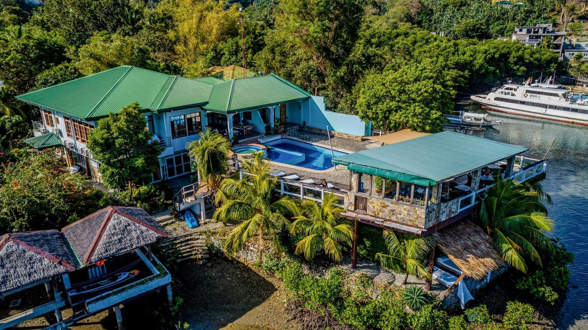 Edgewater Dive & Resort Puerto Galera