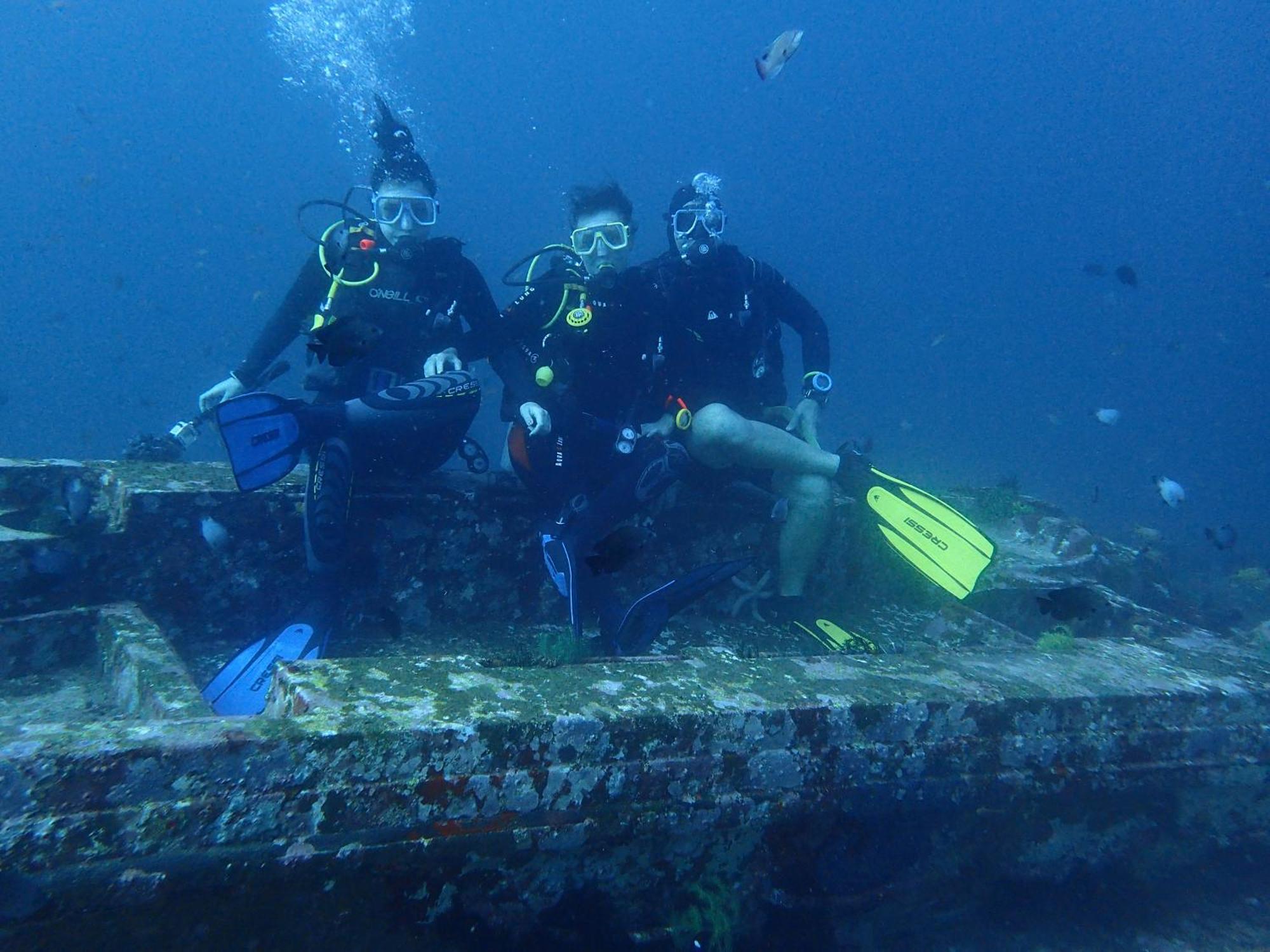 Edgewater Dive & Resort 4*