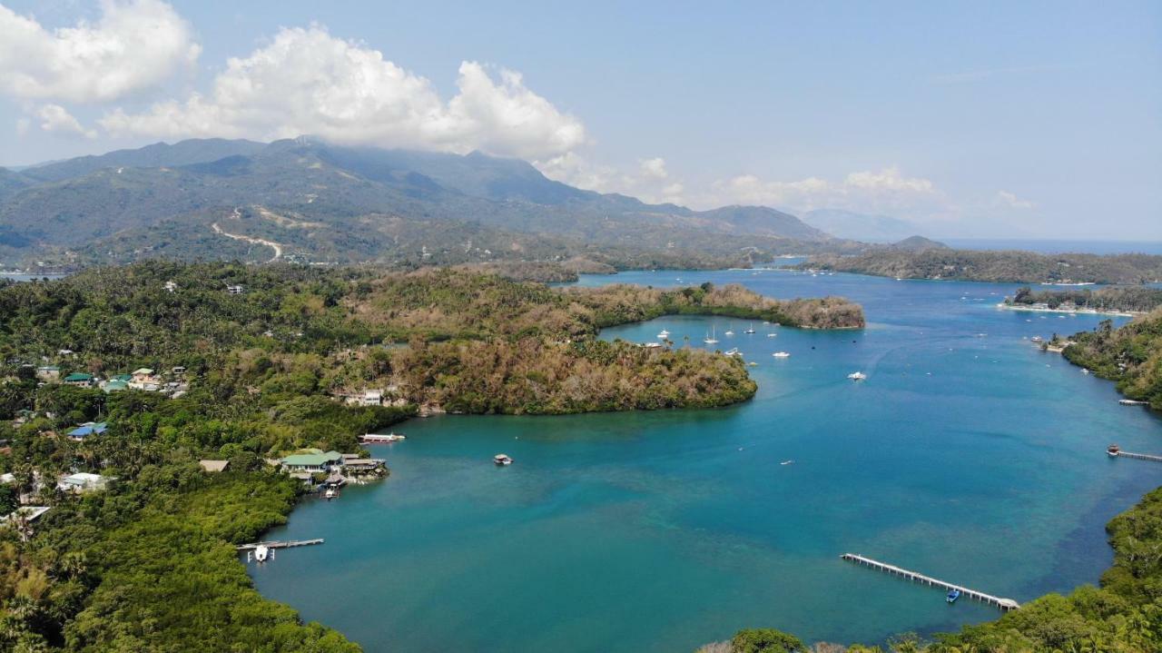 Edgewater Dive & Resort 4*